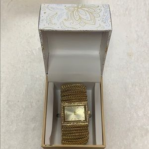 CHARTER CLUB. WTCHES